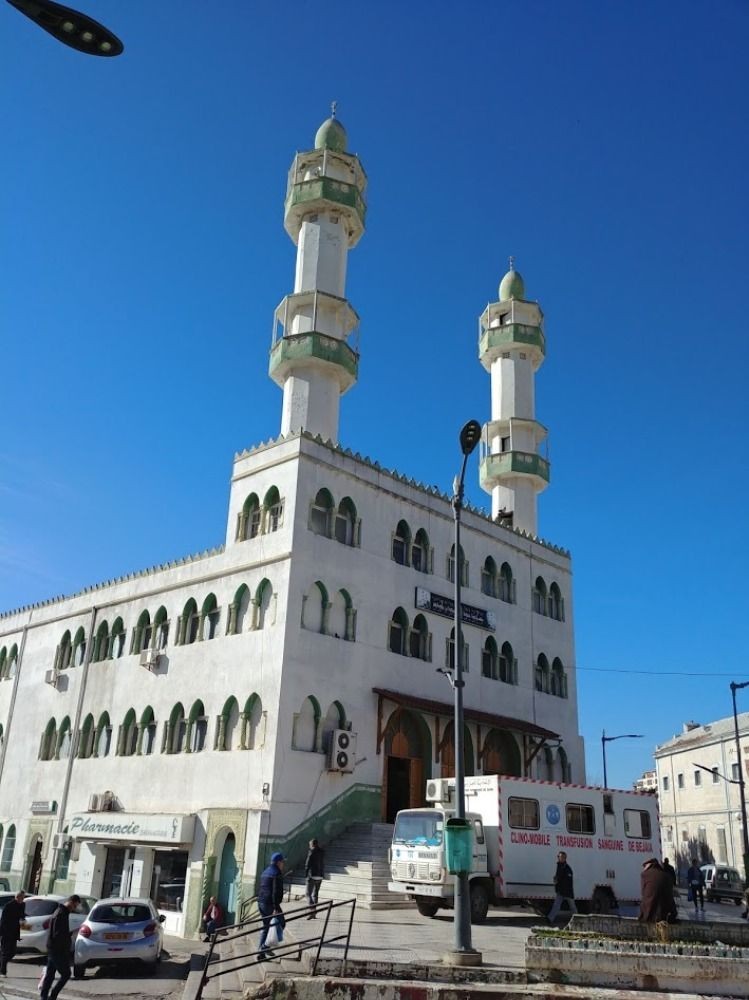 Mosquée Abdel Hamid Ibn Badis - Places, Quartiers et Jardins à Béjaïa — photo 4