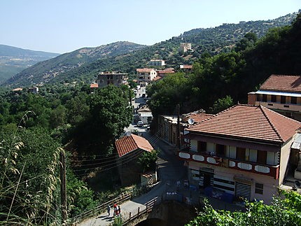 Source thermale : Hammam KIRIA - Places, Quartiers et Jardins à Béjaïa — photo 4