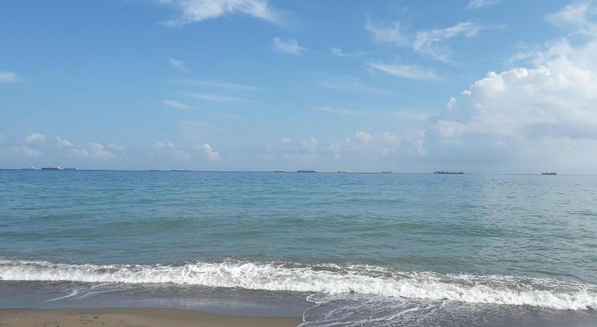 LA PLAGE DE LA Cité BEN-SAID