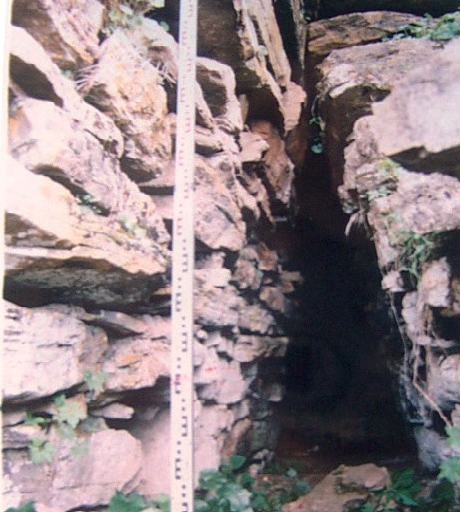Necropole D’allees Couvertes D’ibarissen