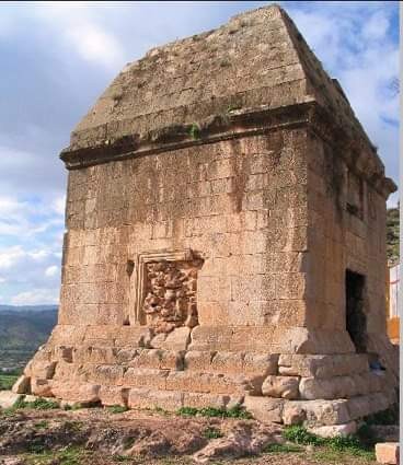 Mausolee D’akbou - Sites Historiques et Monuments à Béjaïa — photo 4